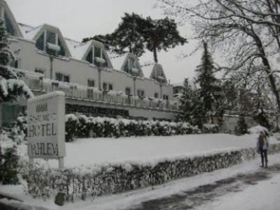 Apartment-Hotel-Dahlem Berlim Exterior foto